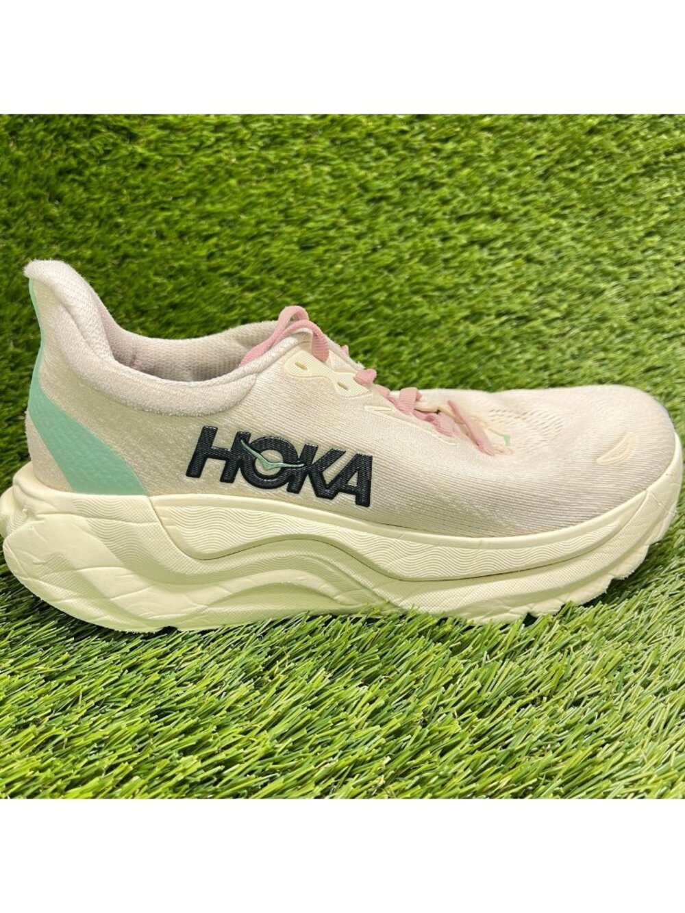 Hoka One One Arahi 8 Womens Size 7 Cream Athletic Running Walking Shoes Sneakers